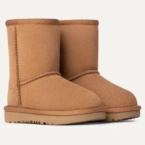 UGG Toddler's Classic Boot in Chestnut